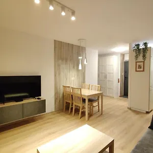 https://panda.hotelswroclaw.com